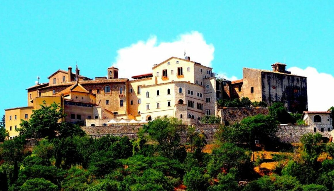 Fuga d’Autunno al borgo di Fara in Sabina-Biblioteca DEA SABINA