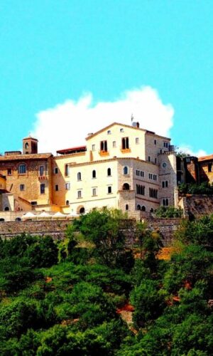 Fuga d’Autunno al borgo di Fara in Sabina-Biblioteca DEA SABINA