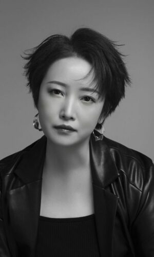 Yin Xiaoyuan (“殷晓媛” in cinese), poetessa e scrittrice cinese